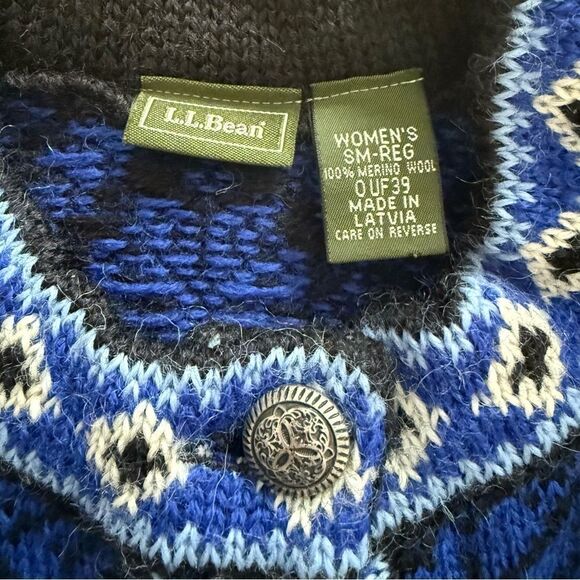 L.L. Bean Nordic Fair Isle Snowflake 100% Merino Wool Cardigan Sweater Small - Picture 4 of 4